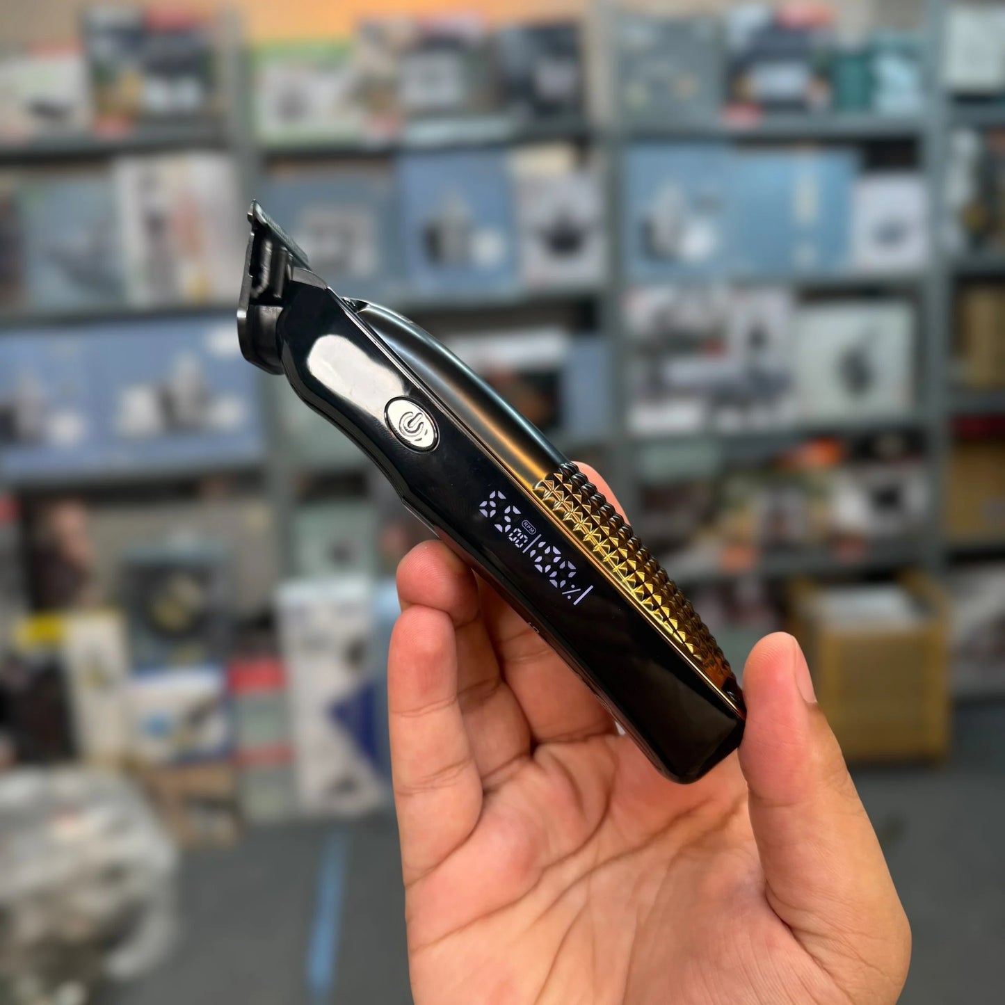 "DALING RF-699 Professional Rechargeable Hair Clipper – Cordless Trimmer for Hair & Beard"
